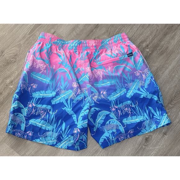 Chubbies Mens Swim Trunks Sz L 5.5” Inseam Lined Classic Pink Blue Tiger Floral - Picture 2 of 4